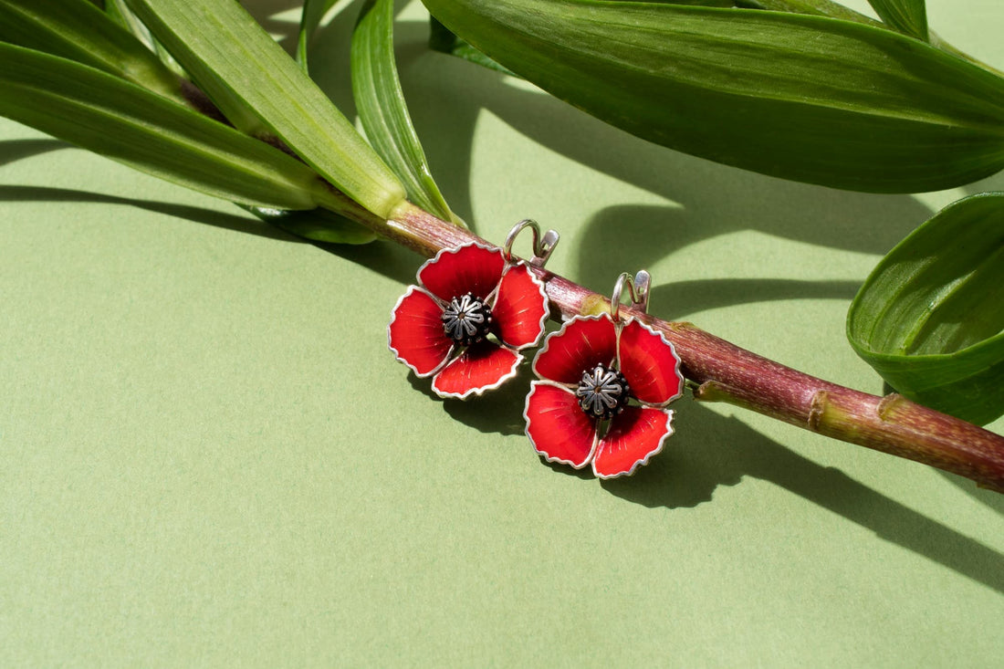 How to Clean Earrings: Expert Guide 2025